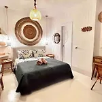 Waterfront - Stunning 6 Bedroom Annita With Pool * Mykonos Town