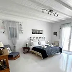 Waterfront - Stunning 6 Bedroom Annita With Pool Villa *
