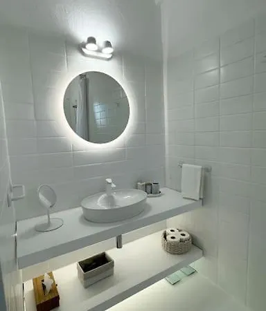 Waterfront - Stunning 6 Bedroom Annita With Pool * Mykonos Town