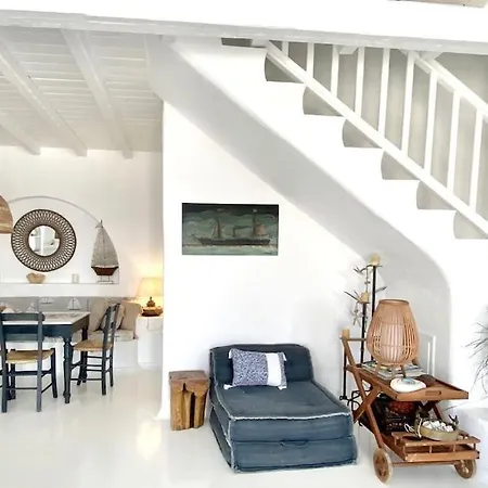 Waterfront - Stunning 6 Bedroom Annita With Pool