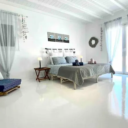 Waterfront - Stunning 6 Bedroom Annita With Pool * Mykonos Town