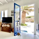Waterfront - Stunning 6 Bedroom Annita With Pool Villa