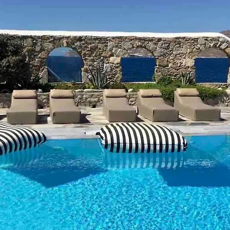 Villa Waterfront - Stunning 5-bedroom Annita With Incredible Views *
