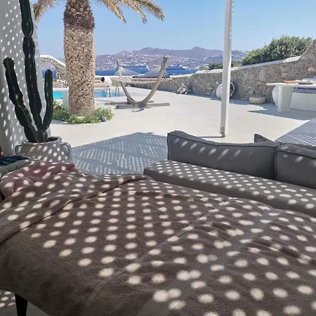 Waterfront - Stunning 6 Bedroom Annita With Pool *