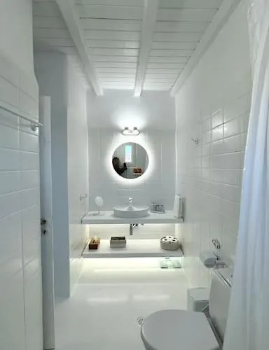 Stay Waterfront - Stunning 6 Bedroom Villa Annita With Pool