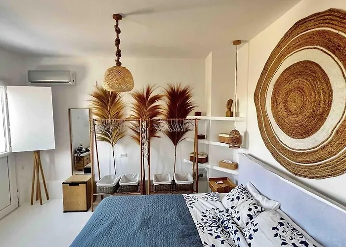 Stay Waterfront - Stunning 6 Bedroom Villa Annita With Pool Vila