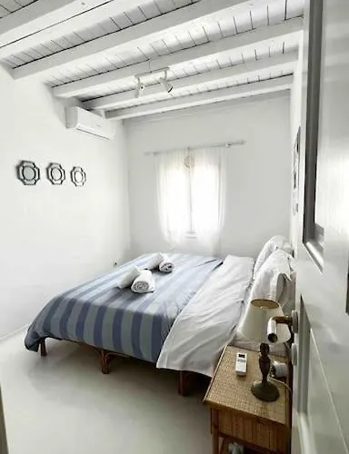 Stay Waterfront - Stunning 6 Bedroom Villa Annita With Pool Vila