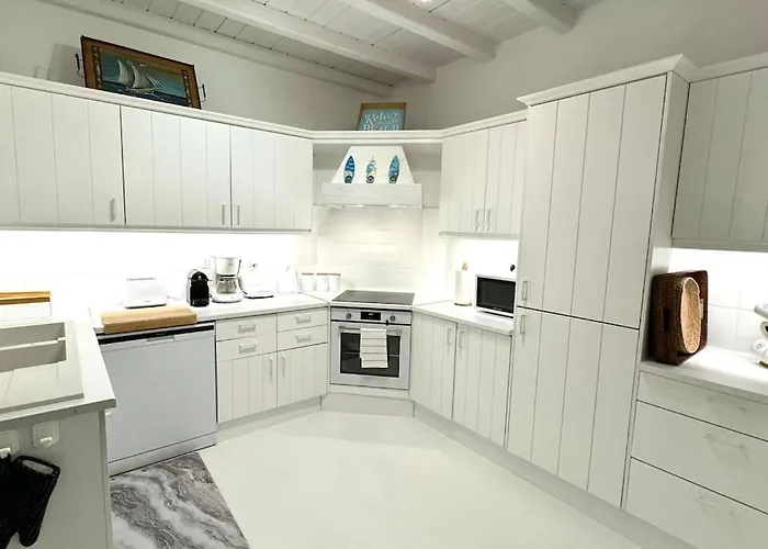 Stay Waterfront - Stunning 6 Bedroom Villa Annita With Pool * Mykonos Town