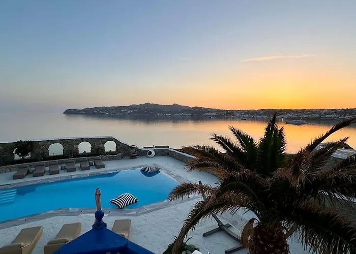 Stay Waterfront - Stunning 6 Bedroom Villa Annita With Pool