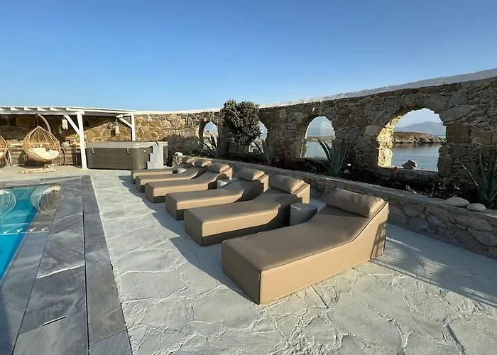 Vila Stay Waterfront - Stunning 6 Bedroom Villa Annita With Pool